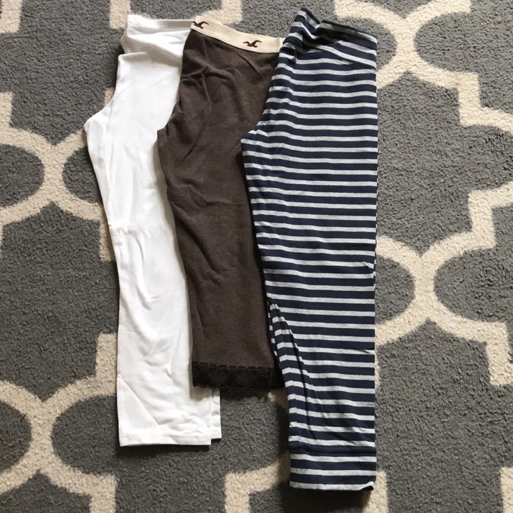 3 pairs of cropped leggings